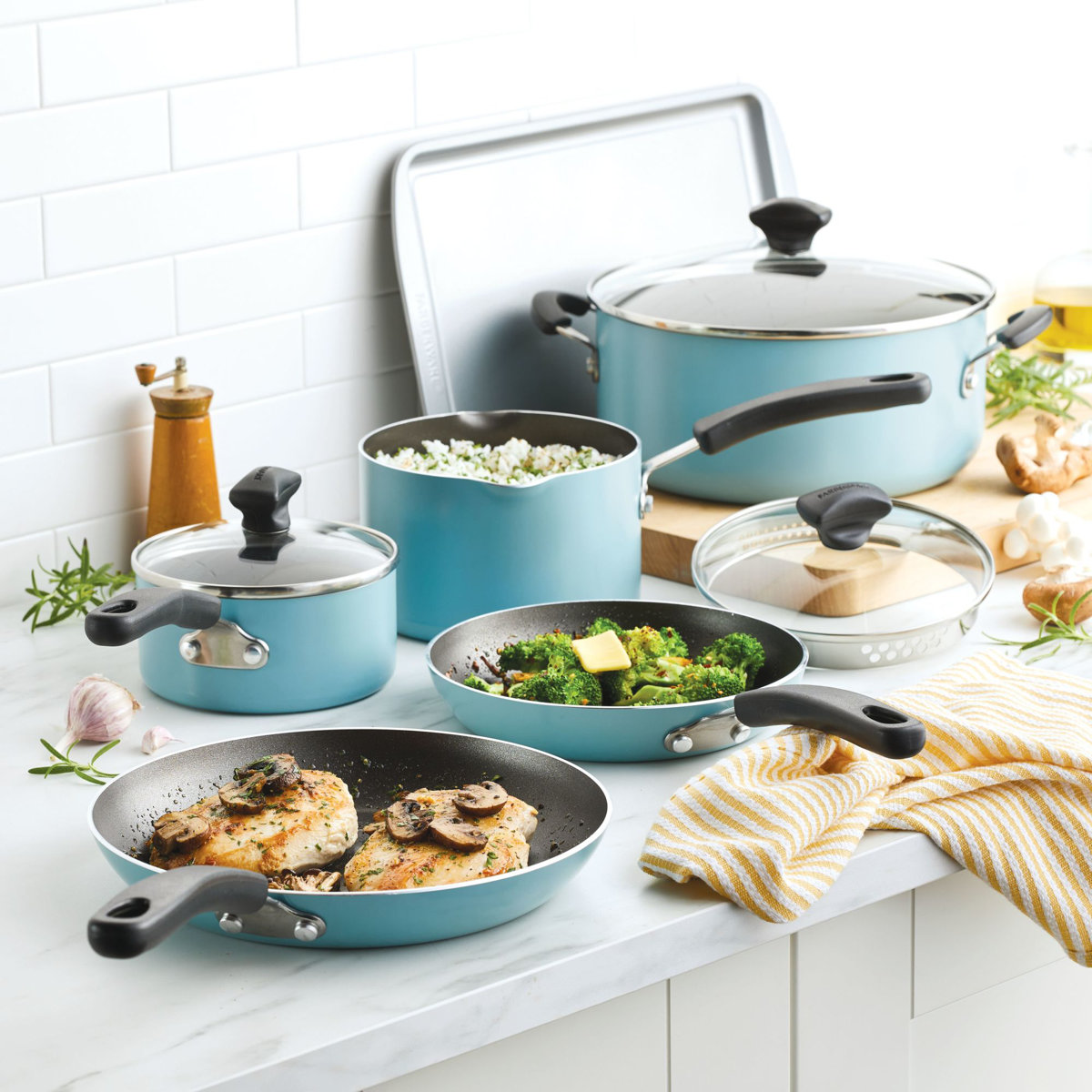 Farberware Cookstart Aluminum DiamondMax Nonstick Cookware Set, 15-Piece, Aqua